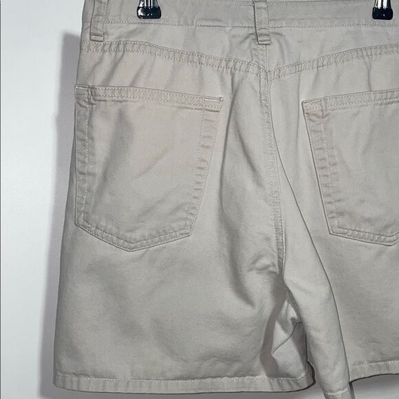 Tan Flat Front Shorts with Classic Design - Picture 6 of 7